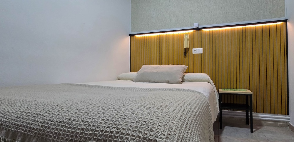 Imagen Habitación Individual con Baño Completo 1