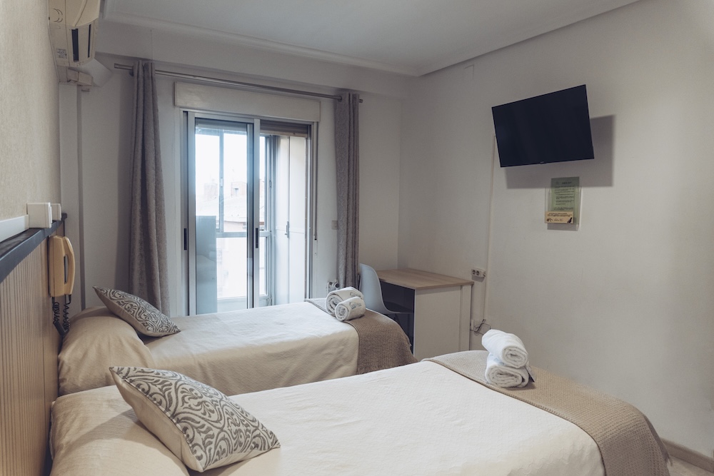 Imagen Habitación Doble con Bañera y Lavabo 1